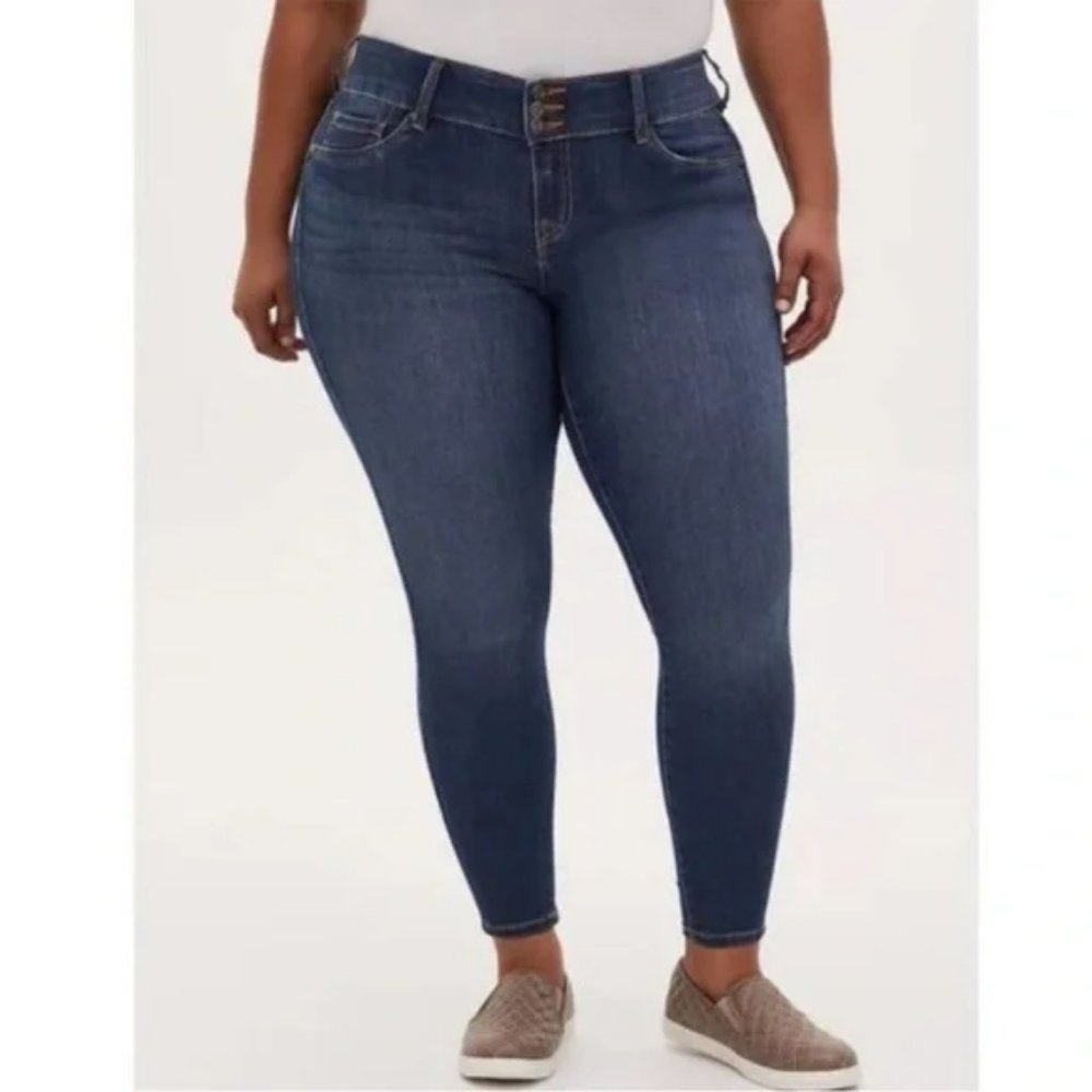 NWT Torrid Jegging Skinny Super Stretch Mid-Rise Jean size 16